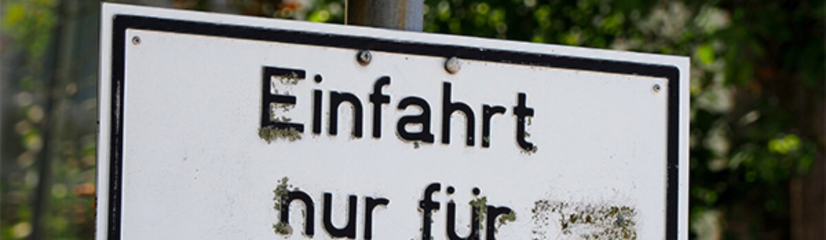 Wohnung und Stellplatz oder Garage: Einheitlicher Mietvertrag oder getrennte Vermietung?