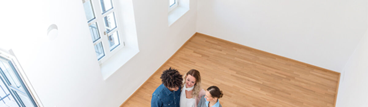 Mieterselbstauskunft und Datenschutz: Welche Fragen Vermieter bei der Wohnungsbesichtigung stellen dürfen